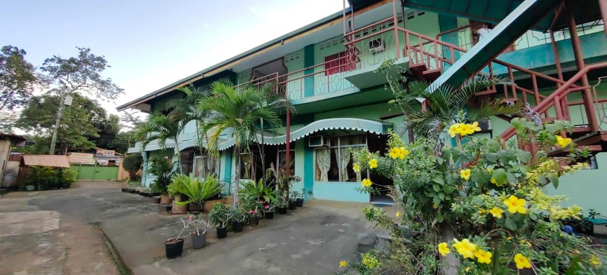 Oyo 1038 William Hearts Pension Puerto Princesa Екстер'єр фото